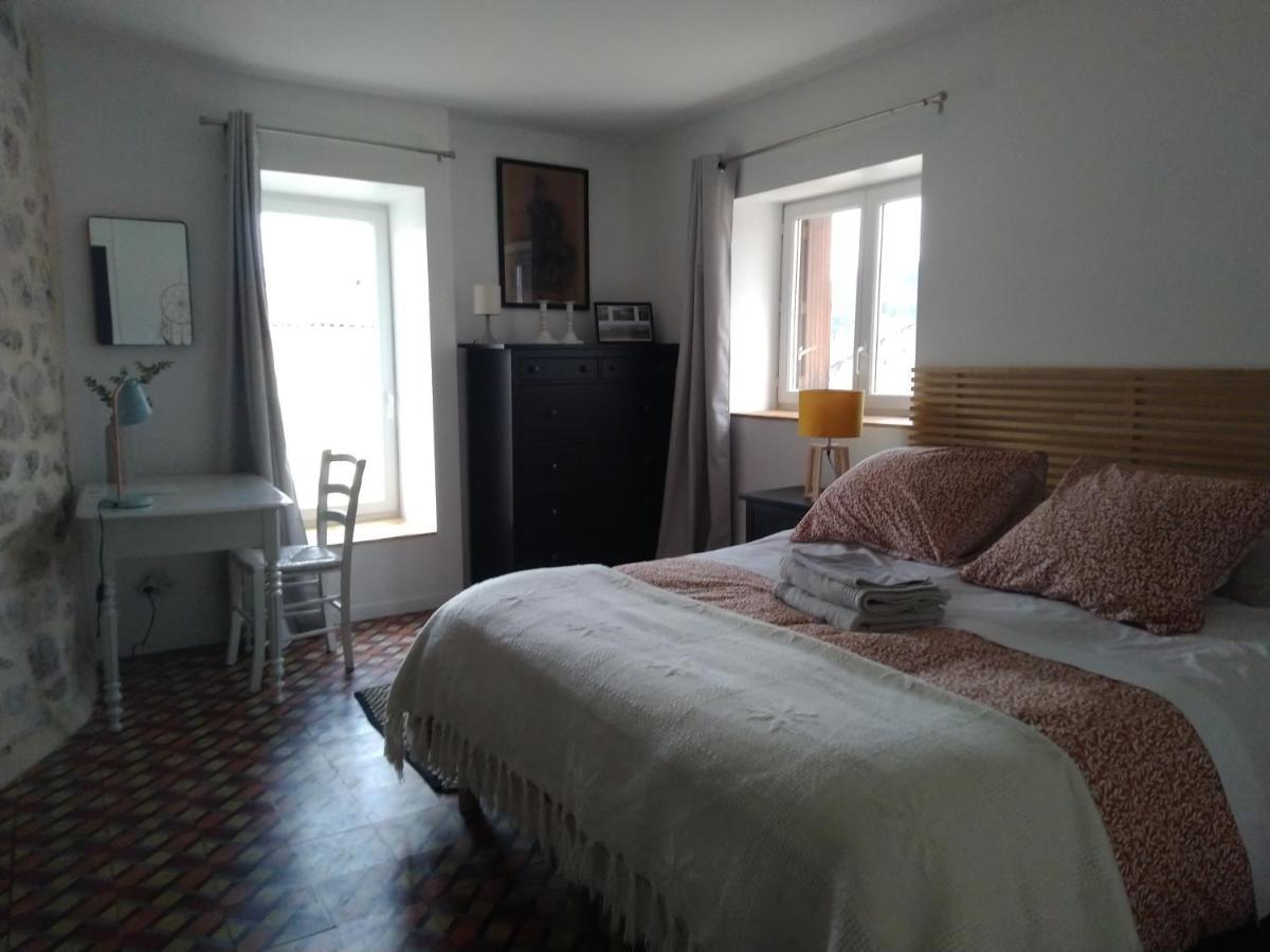 La Tour De L'Ange Hotell Hérépian Eksteriør bilde